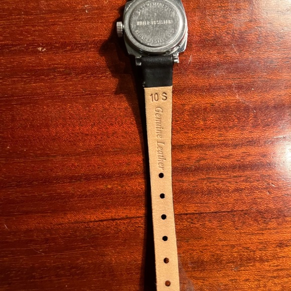 Vintage Timex Ladies Mechanical Watch - Picture 6 of 6